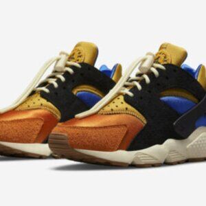 Nike Air Huarache Women's Size 9 Trainer Shoes DO6681 700 Black Gold Gum Sole